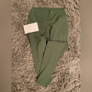 Balance Athletica (Vitality) green leggings